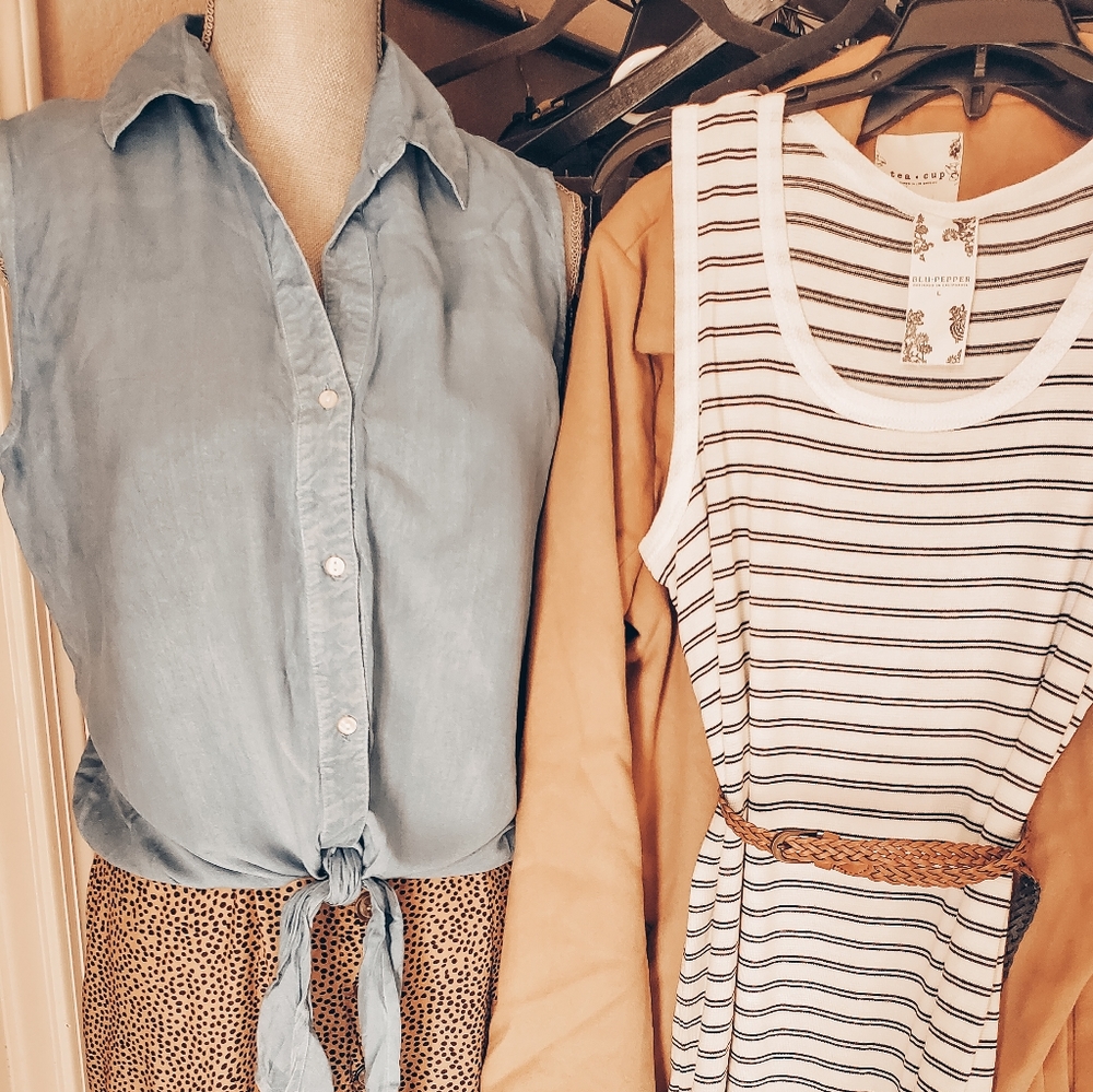 Chambray sleeveless tie up
